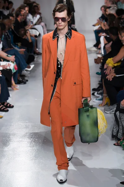 Look 42